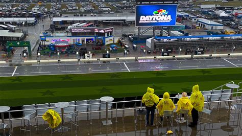 daytona 500 schedule for today.